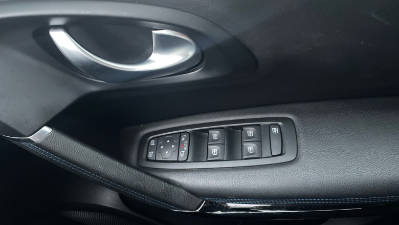 Renault Kadjar 1.3 TCE S Edition 5dr EDC Petrol Hatchback